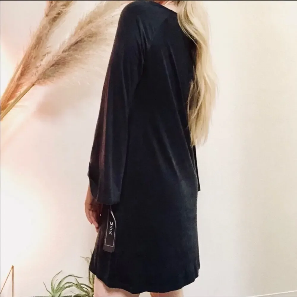 NEW BOUTIQUE MSK Dark Grey Velvet Bell Long Sleeve Crew Scoop Neck Mini Dress L